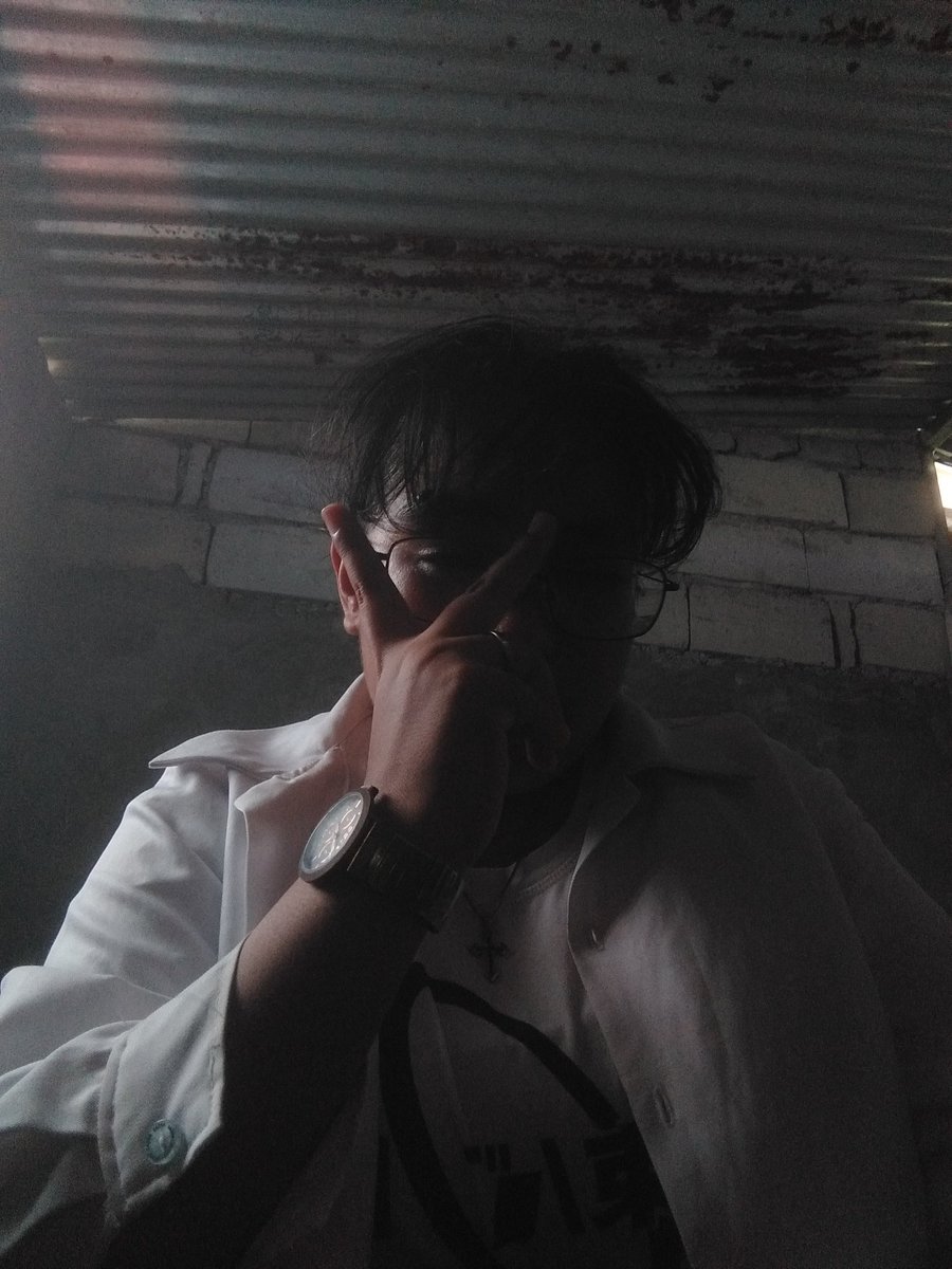 AB_Normal0522's tweet image. Remained regular for the 3rd yr of college...going strong for 2 years and 2 more 🍻