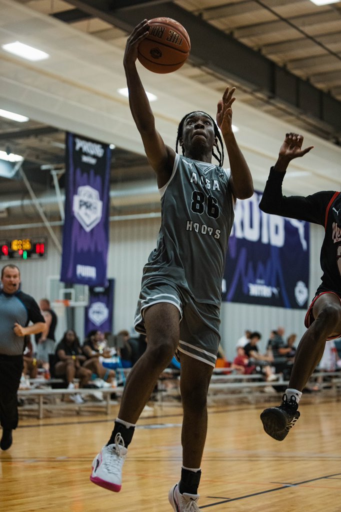 AChilufyaa's tweet photo. Had A Great Weekend Playing in the @PRO16League @NxtProHoops Circuit in Wichita!

@AUSA_Hoops 
@TomHoggard1 
@brettbonham88 
@jordanemullan 
@CoachSepo https://t.co/iPTlHg8Ngg