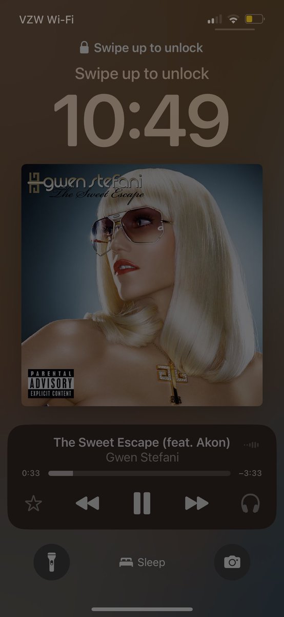 maddiebee_'s tweet photo. looked at my phone, thought it was trixie mattel <3 peace &amp; love https://t.co/ejebrldYE2