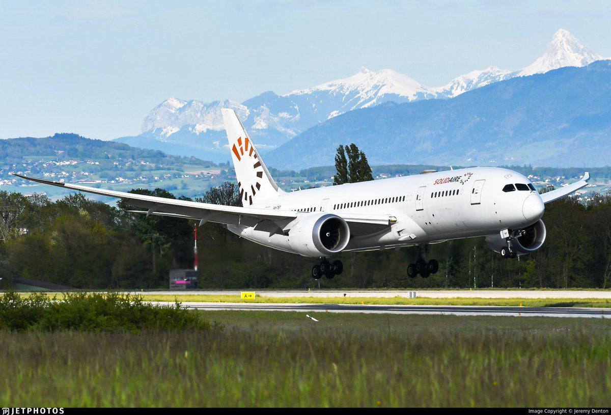 De acuerdo con Aeropuertos Argentina, el miércoles a las 07:30 partirá de Ezeiza el Boeing 787-8 Dreamliner de Comlux P4-787 rumbo a Mendoza 🇦🇷