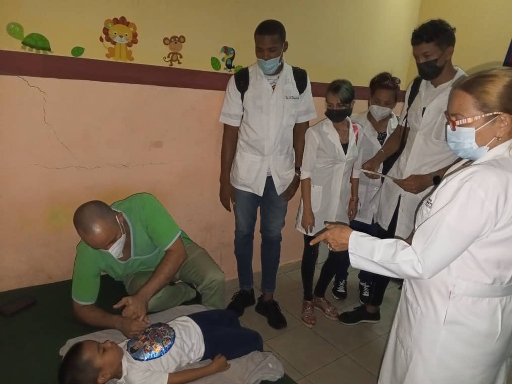 Los médicos cubanos siempre estarán dispuestos a brindar salud gratuita, en cualquier parte del mundo. CDI Fabricio Ojeda del Estado #Anzoátegui.

#CubaPorLaVida ⚡️⚡️
#CubaCoopera
<a href="/cubacooperaven/">Brigada Médica Cubana en Venezuela</a> ⚡️⚡