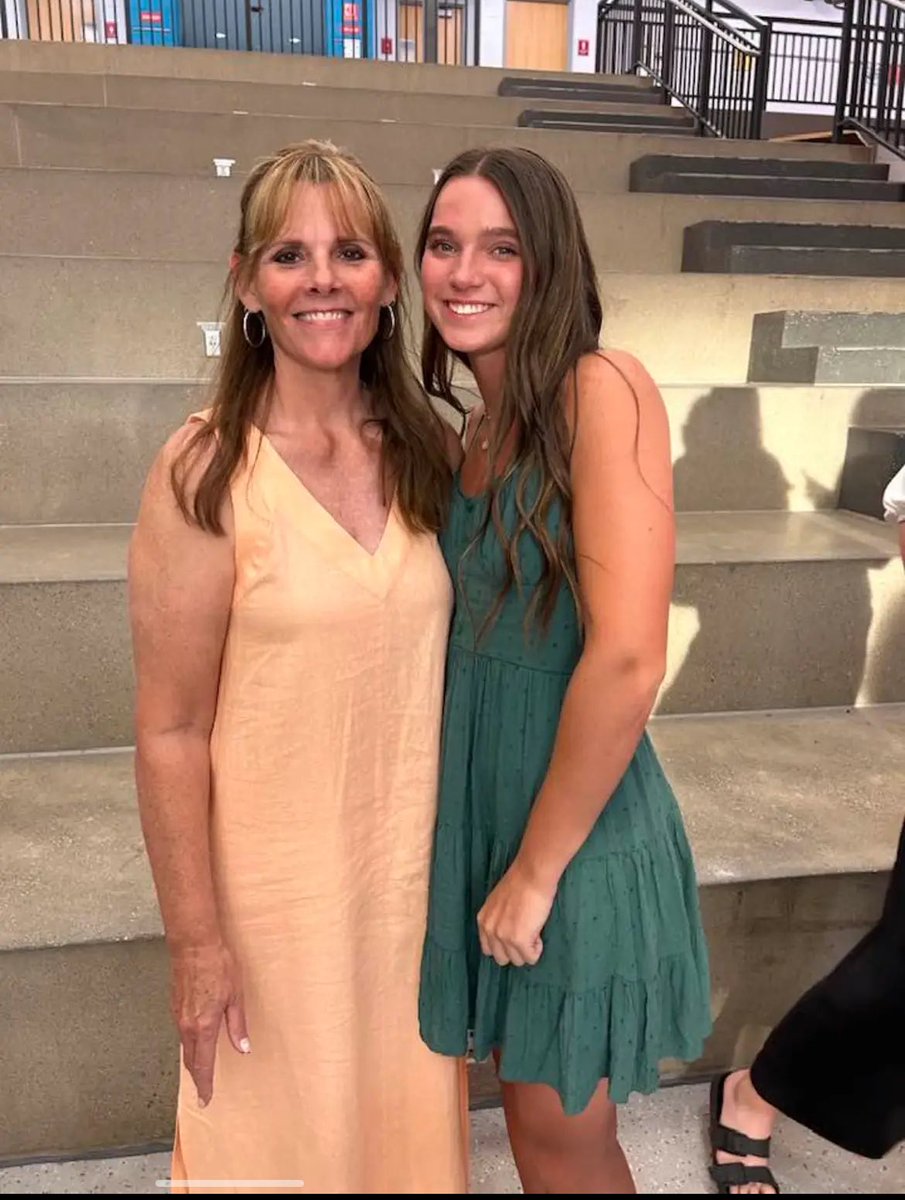 Super proud of this team and Coach Steiger for being named Coach of the year! Honored to receive these awards last night:
1st team all conference
2nd team all southwest
all state honorable mention
GMC all acedemic
ohio all academic
silver slugger best offense
3rd year varsity
