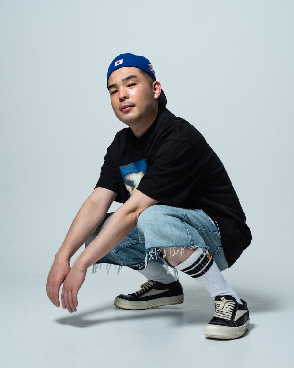 AyeYoCrew's tweet photo. NEW CHAPTER. https://t.co/p0sx7AbVhN