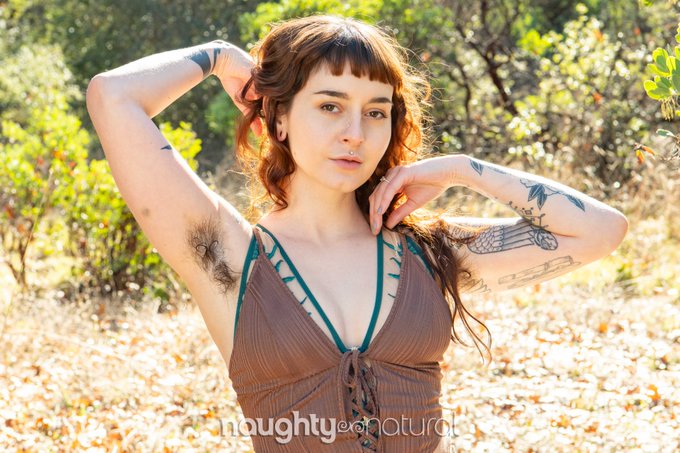 Ah! I just couldn't choose between these photos. We shot over 500 AMAZING pictures at my favorite spot