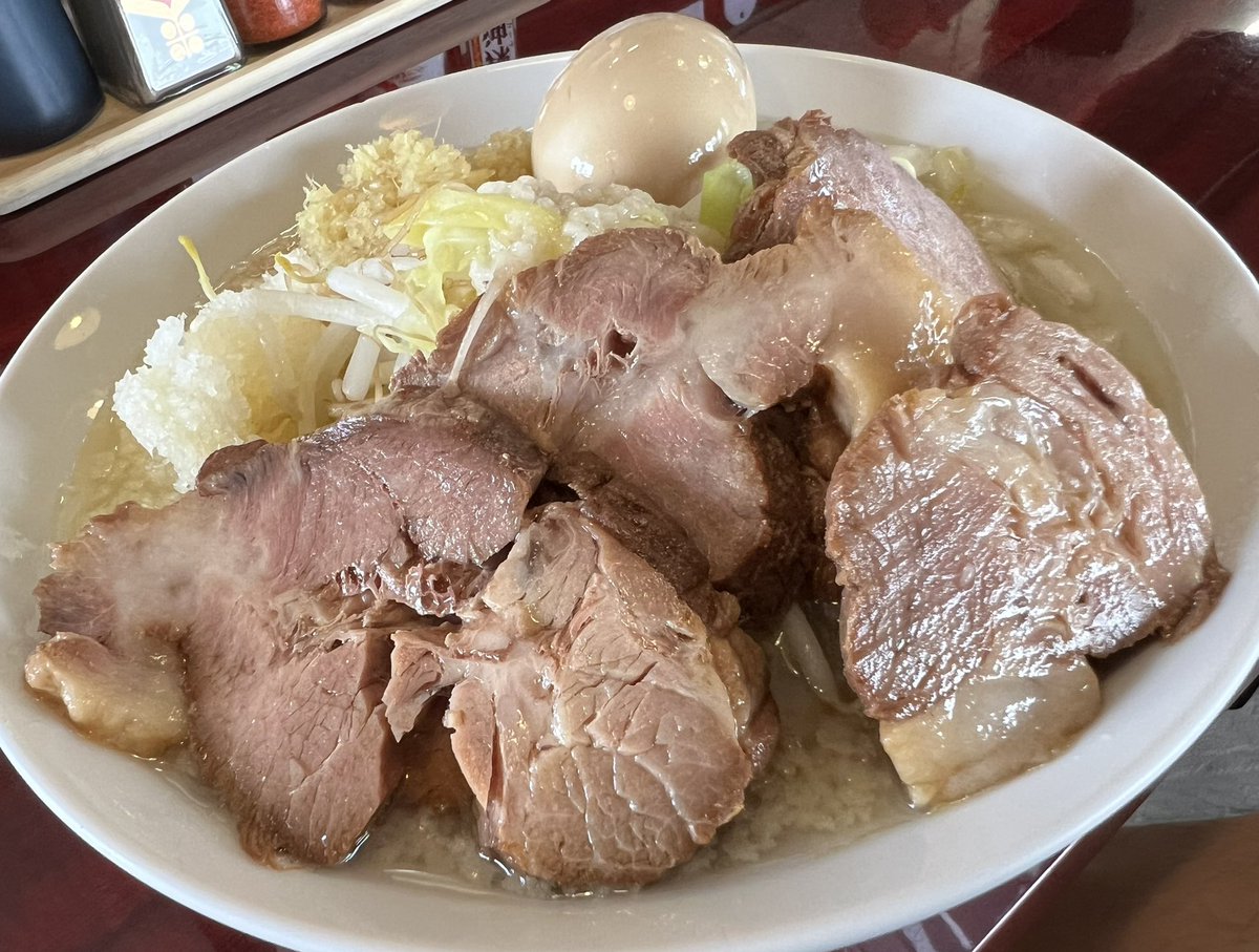 らーめん 大高山 つくば店

Sio 野菜少なめ、麺やわ、味濃いめ、ニンニクとアブラ増し＋豚2枚＋味玉

今日も安定にウマウマ〜🎵

ご馳走様でした☺️♪☆☆☆☆☆