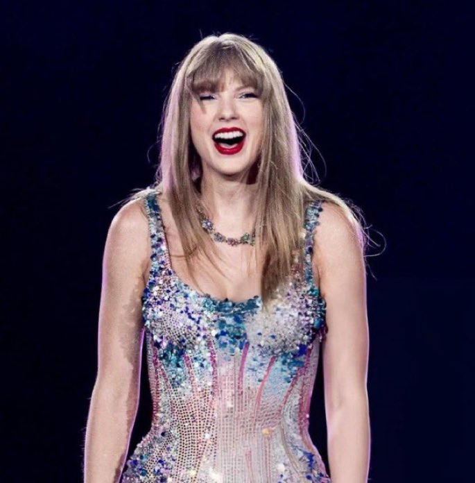 GeekVibesNation's tweet photo. Marvel Studios is considering Taylor Swift for the lead role in the #BlondePhantom series.
Described as a 1950s spy show taking place in Las Vegas
(@DanielRPK) https://t.co/elE9TxVA4g