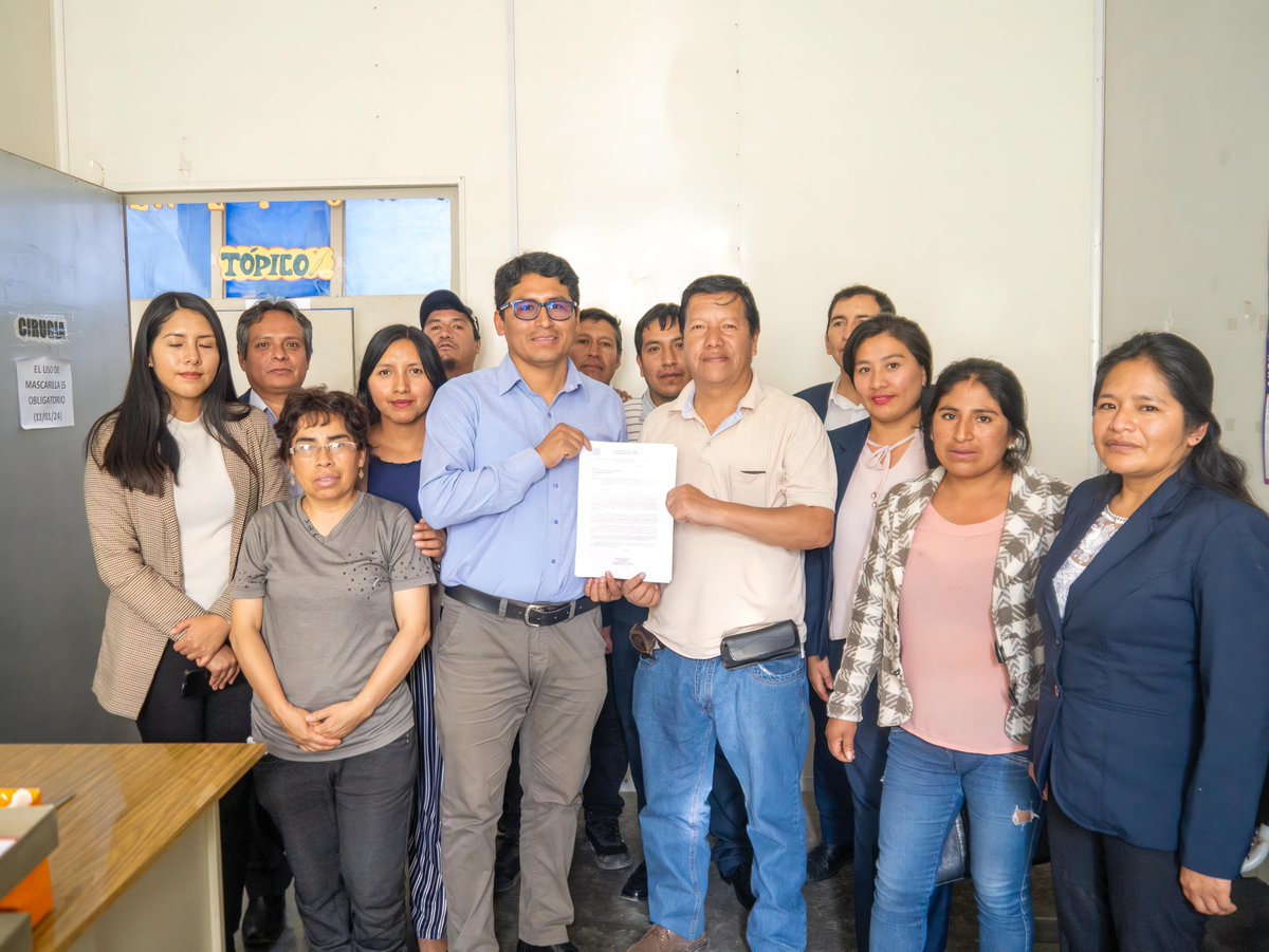 Tuvimos una reunión con los trabajadores Administrativos de la Red de Salud San Miguel, en la reunión reafirmé mi compromiso de gestionar sus pedidos en su lucha por el nombramiento de todos los trabajadores administrativos.