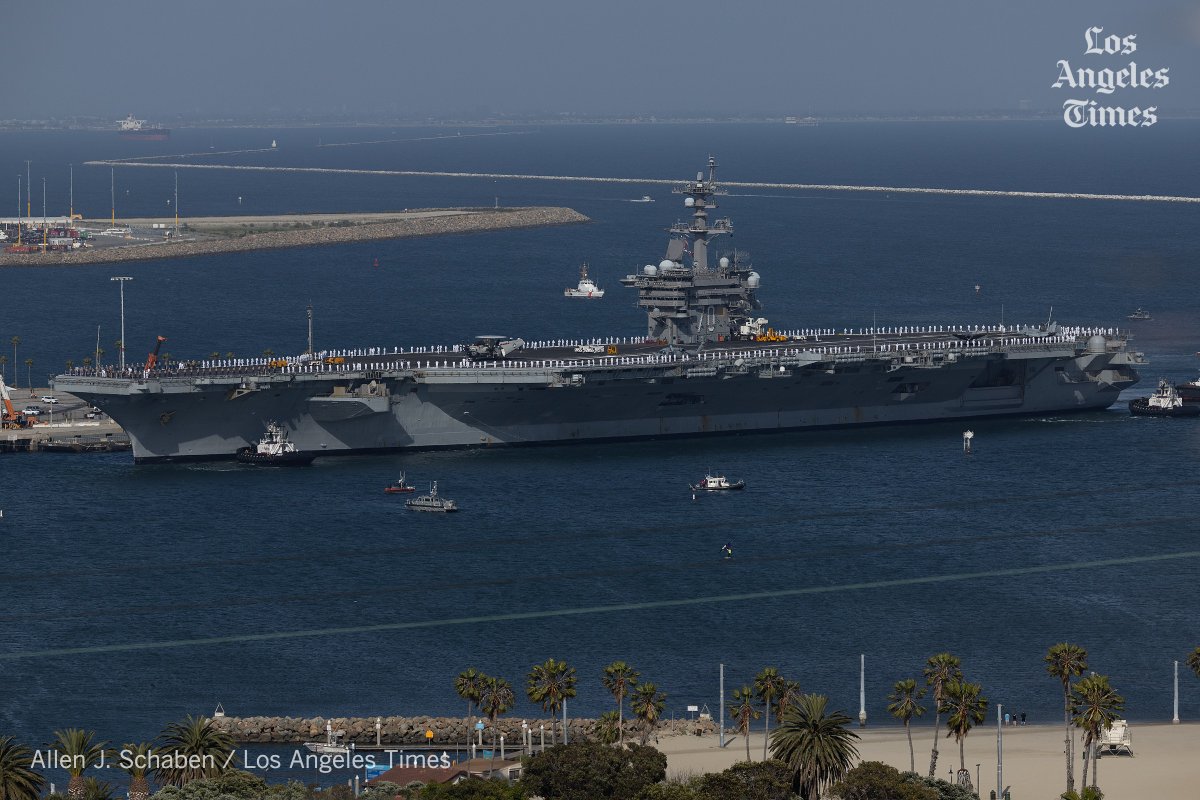alschaben's tweet image. Sailors manning the rails, a method of saluting, as the Nimitz-class aircraft carrier USS Carl Vinson (CVN 70) arrives in San Pedro for LA Fleet Week. It’s the first visit by an aircraft carrier to LA in 13 years.
@LAFleetWeek @USNavy @latimes @latimesphotos
#LAFleetWeek2024