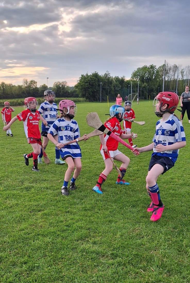 Our U10s had their first blitz of the year Monday evening in Tullaroan and had 3 great matches against Tullaroan, Naomh Brid’s and Lisdowney. Thanks to Tullaroan for hosting. Well done to all the girls on a great evening of camogie