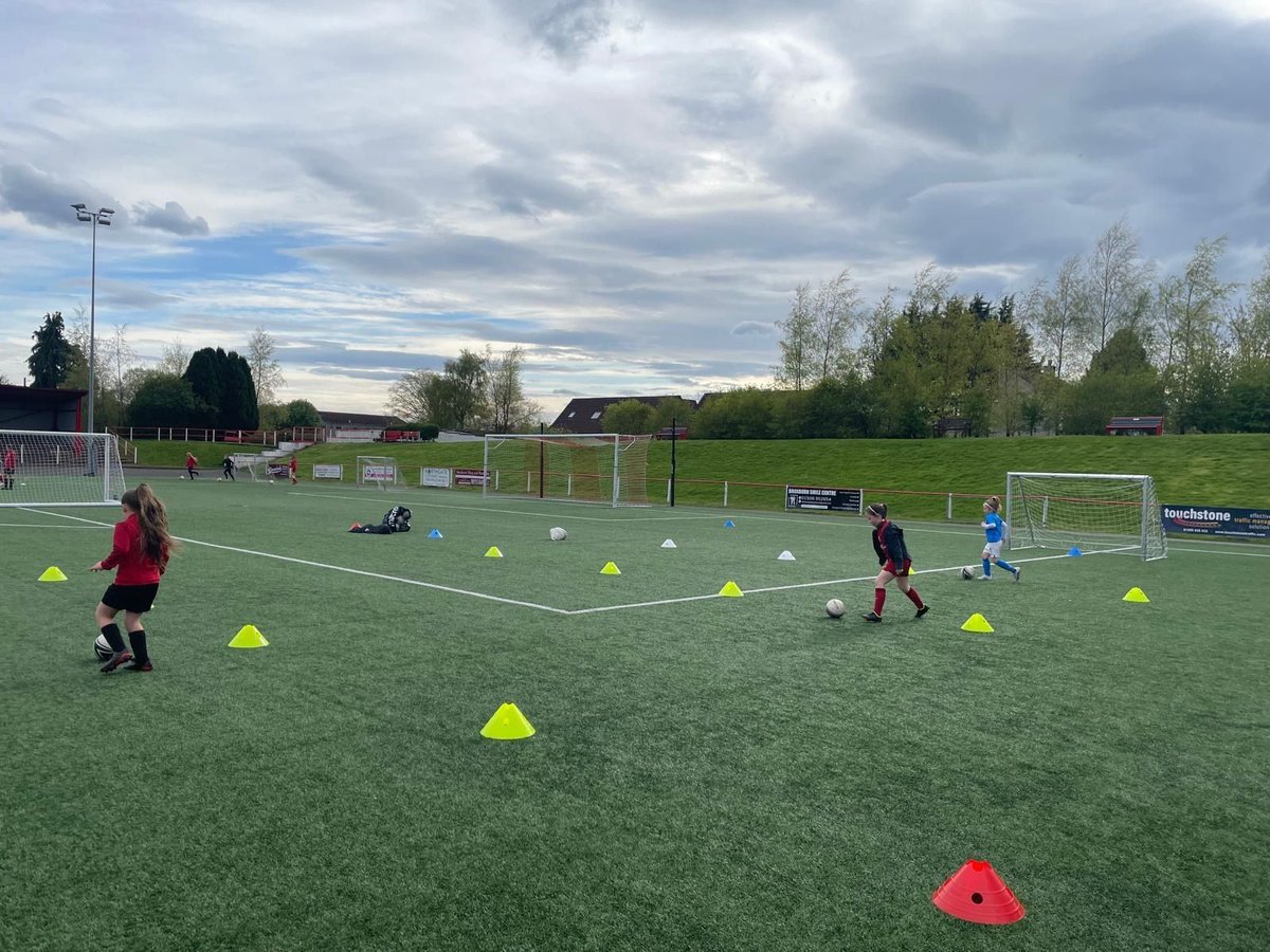 🆕 𝐆𝐢𝐫𝐥𝐬 𝐨𝐧𝐥𝐲 𝐅𝐨𝐨𝐭𝐛𝐚𝐥𝐥 The Girls Only Football session is where girls take their first step into football. 🗓️Every Tuesday ⏰ 5pm-6pm 🎟️ buff.ly/4bIKp00