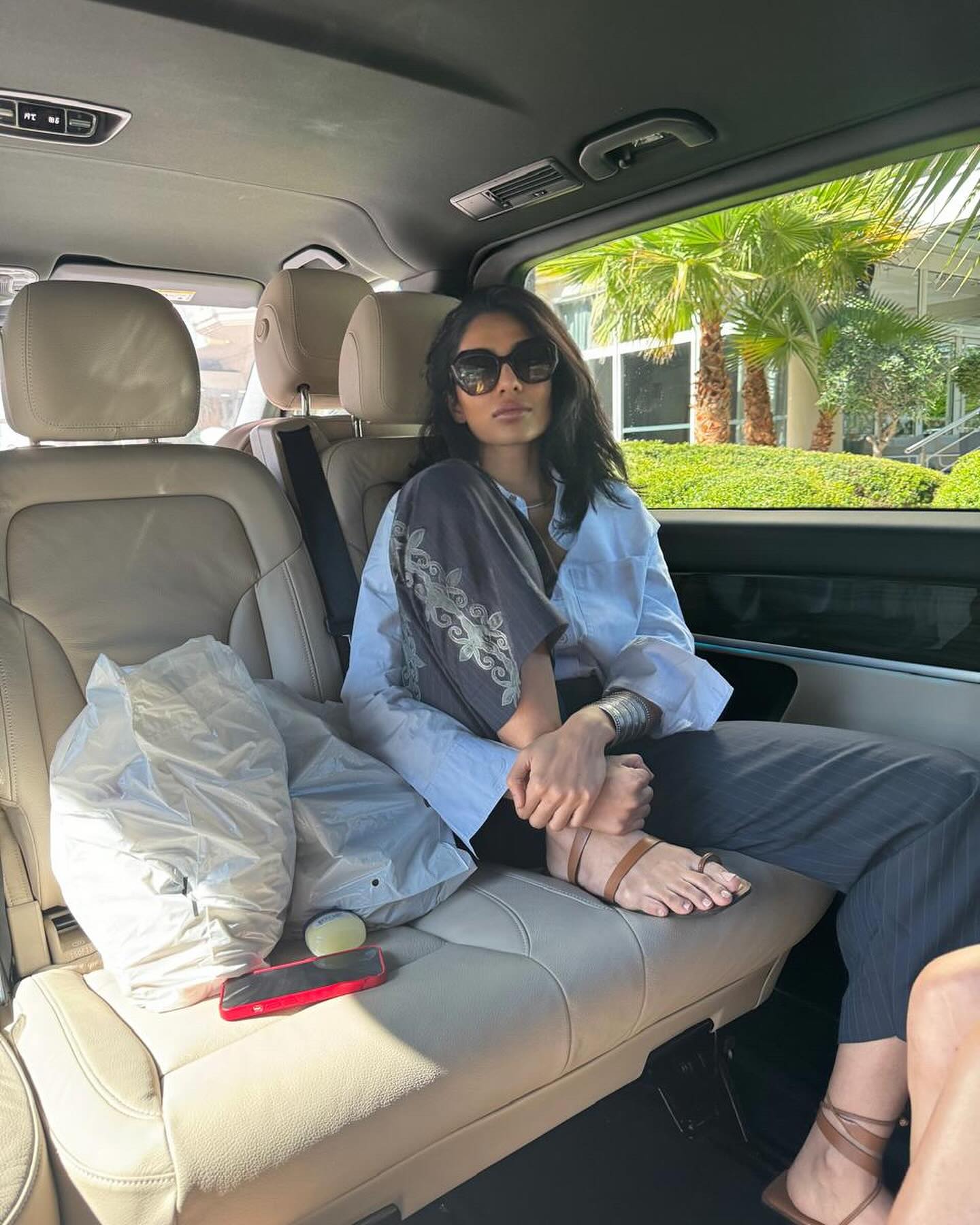 GOK0MPQbwAA-TCr?format=jpg&name=large