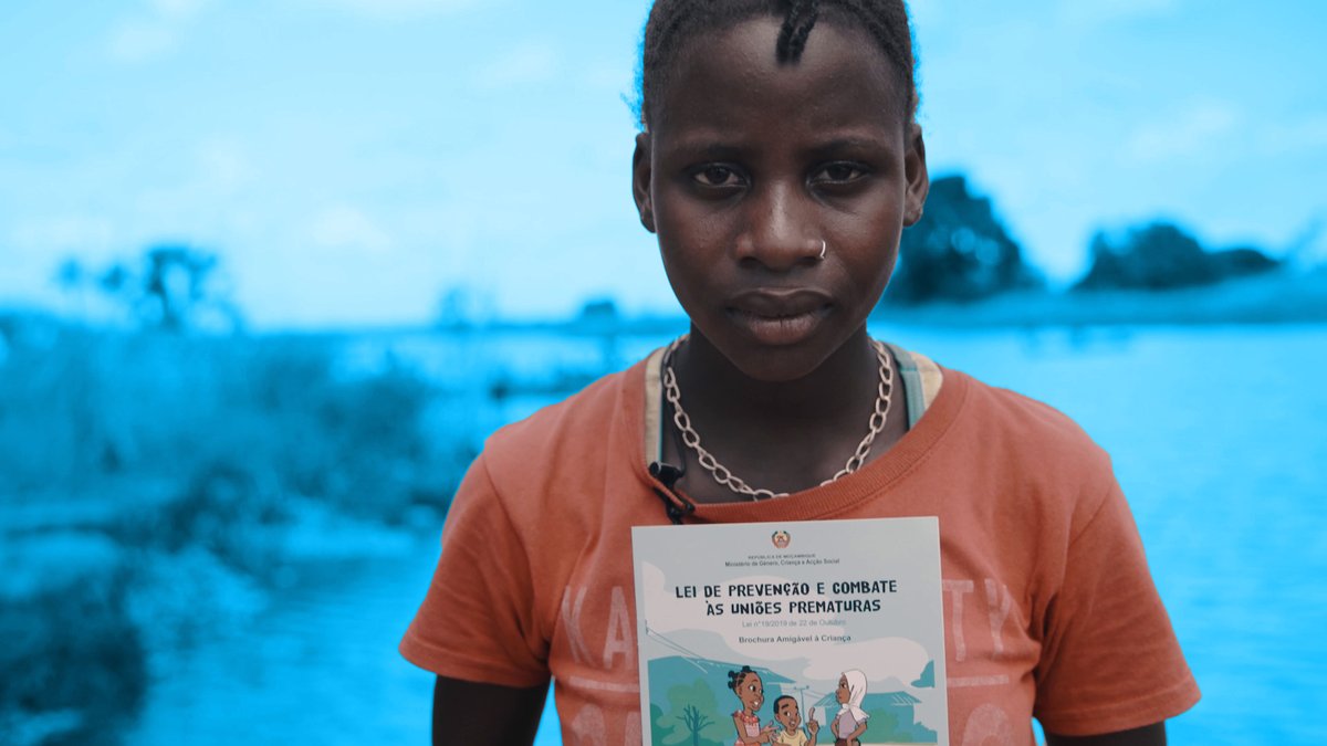 'Child marriage is illegal. Seek help,' said Esmeralda (15y), reflecting on her experiences & alerting other girls who are at risk of, or have been forced into, a #ChildMarriage. UNICEF and @wfp_mozambique support girls rescued from child marriages 👇 unicef.org/mozambique/en/…