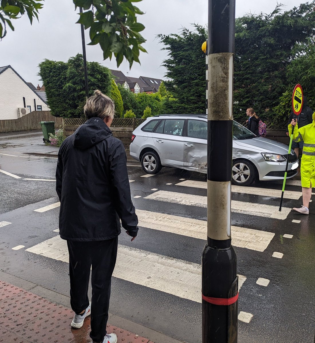 I wonder how this happened.
School crossing.
School run.
Numerous junctions.
Rain.
Speed calming measures (chicane).
30 mph zone (should be 20 mph?)
#Rufforth
#York
#B1224
@yorkpress