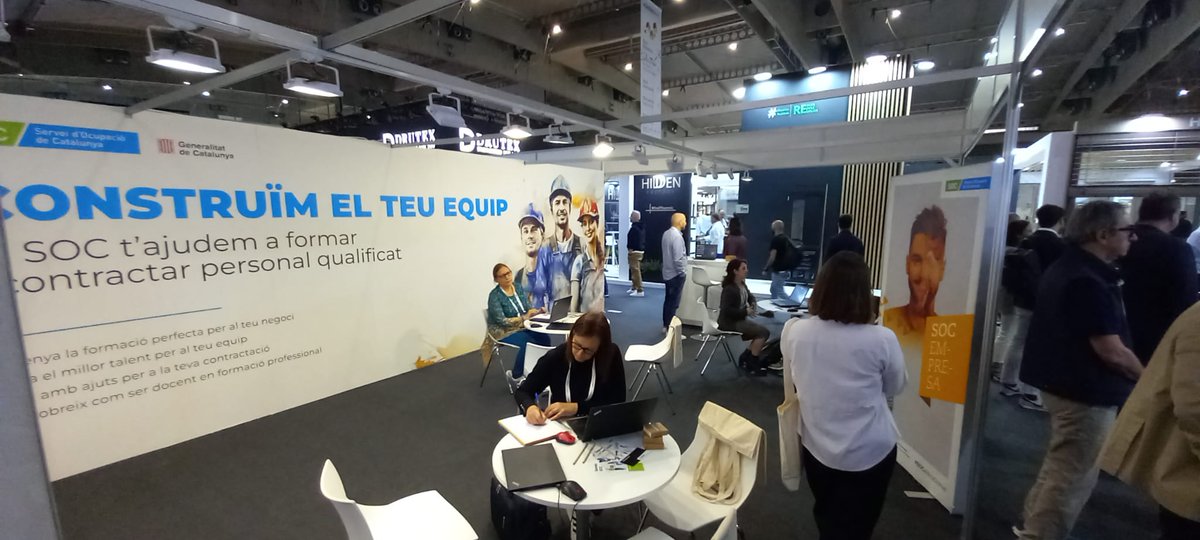 ocupaciocat's tweet image. 👋 Segona jornada a #Construmat (Estand 94. Pavelló 2) #SOCalTeuCostat

📍 Si busques feina al sector de la construcció o vols potenciar la teva empresa, visita'ns:

✅ Dissenya la formació perfecta per al teu negoci
✅ Troba el millor talent
✅ Ajuts per a la teva contractació