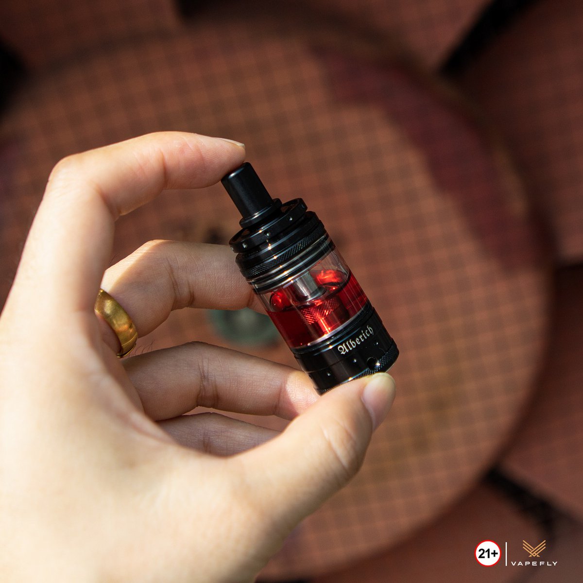 Vapefly Alberich MTL RTA Featuring a sleek design and easy-to-use build deck, this RTA is perfect for both newcomers and seasoned vapers alike.💫💨💨 ⚠ Warning: The device is used with e-liquid which contains addictive chemical nicotine. For Adult use only.