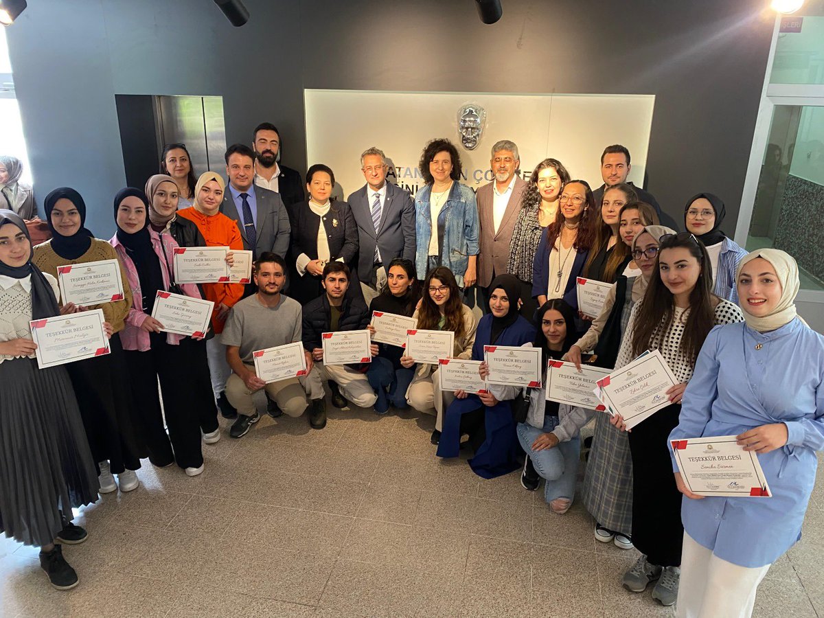selcukunipeyzaj's tweet photo. Selçuk Üniversitesi Mimarlık ve Tasarım Fakültesi Peyzaj Mimarlığı Bölümü tarafından Peyzaj Mimarları Odası'nın kuruluşunun 30. yıl dönümü olan 13 Mayıs 2024 tarihinde ‘Ulusal Peyzaj Mimarlığı Günü” kapsamında Mimarlık ve Tasarım Fakültesinde program düzenlendi. https://t.co/zQ09s3asY6