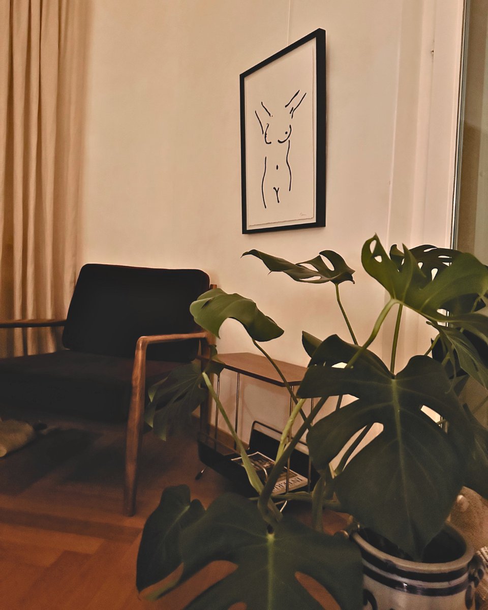 Inspiration Sunday✨

Zo subtiel, maar zo mooi op deze plek. Prachtig!

🖼️ iq.nl/kunstenaars/ni… 

#interieurinspiratie #homedecor #wooninspiratie #interieurstyling #huisdecoratie