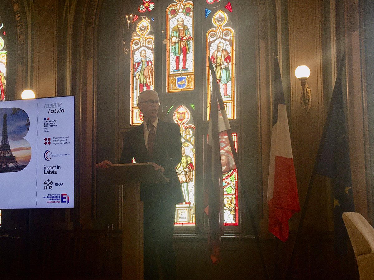 🇫🇷🇱🇻business forum today in Rīga : thanks to @LIAALatvija  and @Les_CCE. More than 200 French and Latvian businesses connecting on transports, energy and defense industry. Opening words from Ministers @franckriester and @Braze_Baiba  in the lovely morning light in Maza Gilde!