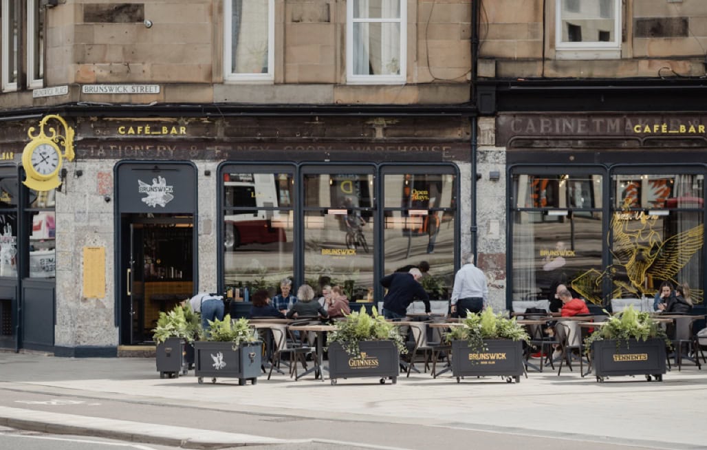 The Brunswick Book Club opens in Leith dramscotland.co.uk/2024/05/22/the… #BrunswickBookClub #LeandroCrolla #VittoriaGroup #VittoriaOnTheWalk