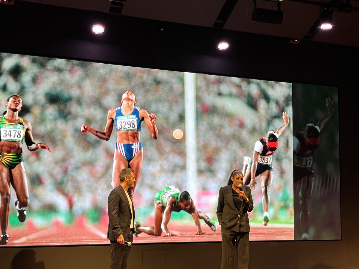 En direct de #rolandgarros pour le lancement du club RG par les #Etoiles du sport en présence de l’immense Marie-Jo Perec