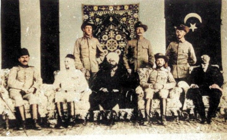 Bharat in Colour tweet media