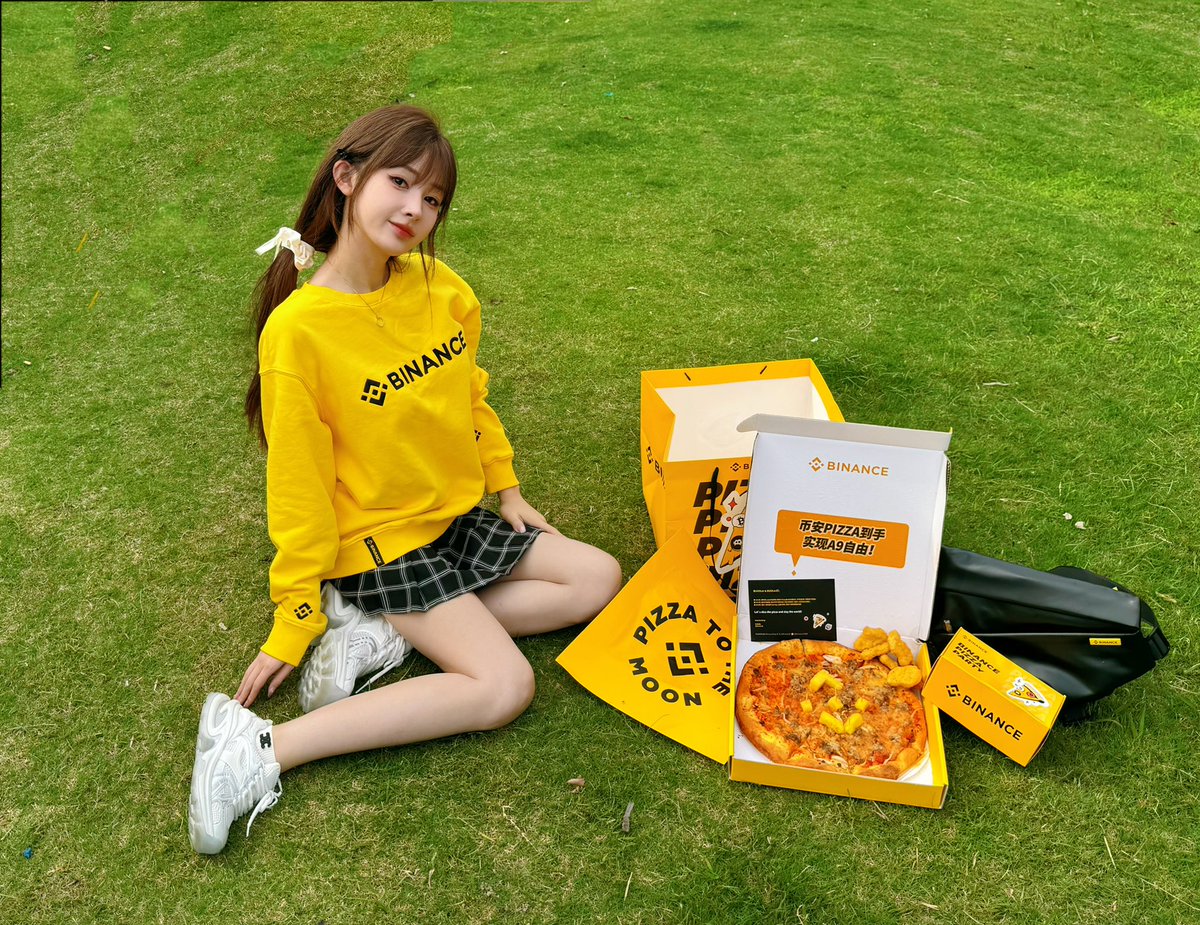 Nina 小耳朵 (@web3nina) on Twitter photo 好久没拍过照片了 🤣
今天披萨节!天气正好,适合野餐,晒太阳补钙 ~
谢谢币安的披萨,到手还热腾腾的诶,马上开吃!不过我可不能一个人吃独食儿~
送大家一个 #币安 行李箱,把披萨和Crypto的专属节日氛围一起打包带走哦!🧳
条件:关注<a href="/binancezh/">币安Binance华语</a> @三个好友RT 好久没拍过照片了 🤣
今天披萨节!天气正好,适合野餐,晒太阳补钙 ~
谢谢币安的披萨,到手还热腾腾的诶,马上开吃!不过我可不能一个人吃独食儿~
送大家一个 #币安 行李箱,把披萨和Crypto的专属节日氛围一起打包带走哦!🧳
条件:关注<a href="/binancezh/">币安Binance华语</a> @三个好友RT