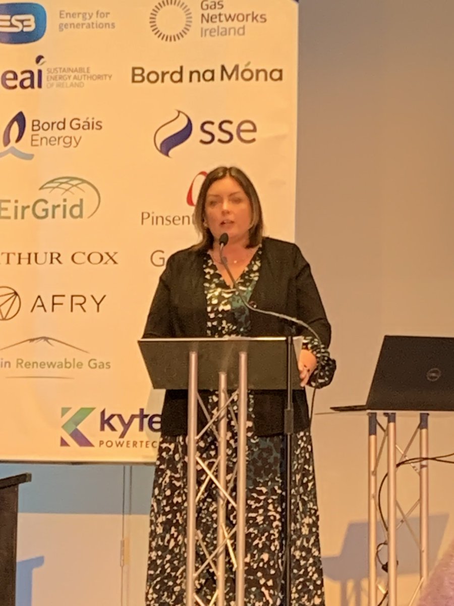 Minister @DeirdreHargey calls for an end to the ‘injustice of energy poverty’ @energyireland conference and emphasises the need for more All-Island collaboration on meeting the decarbonisation targets.