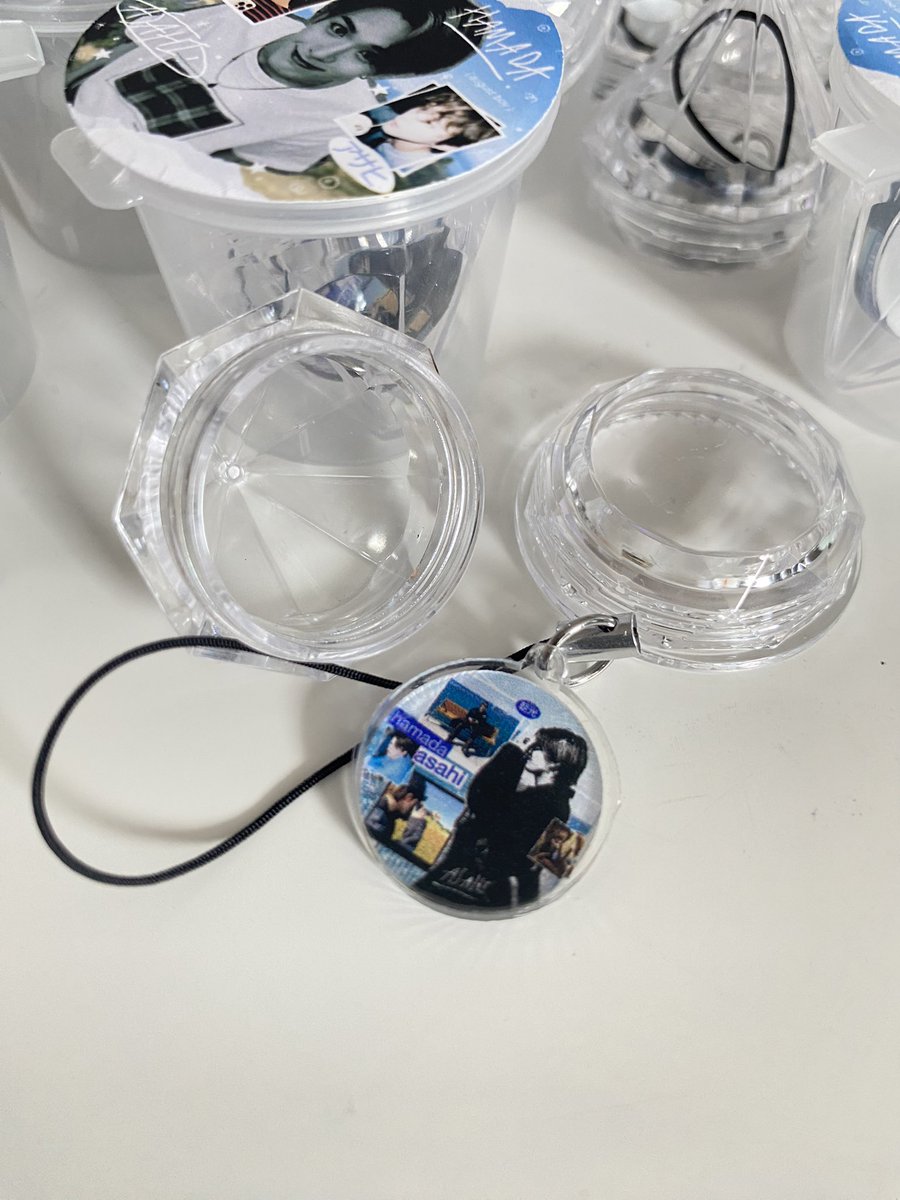 drunkin_ASAHI's tweet image. 𝒑𝒍𝒔 𝒓𝒆𝒕𝒘𝒆𝒆𝒕  ʕ♡˙ᴥ˙♡ʔ .　 . • ☆ . ° .• °:. *₊

ღ𝒇𝒓𝒆𝒆𝒃𝒊𝒆𝒔 อาซาฮิคับ! ღ 

ᴀꜱᴀʜɪ ᴄᴜᴘ 50ᴇᴀ
ᴀᴄʀʏʟɪᴄ ᴅɪᴀᴍᴏɴᴅꜱ 150ᴇᴀ 

23-26 @ɪᴍᴘᴀᴄᴛ ᴀʀᴇɴᴀ 

୨⎯ #TREASURE_REBOOT_IN_BANGKOK  ⎯୧  #Giveaway_RebootinBKK   ⎯୧