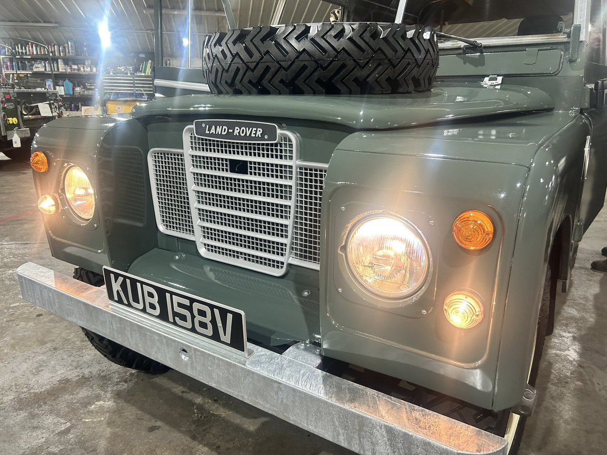 JohnBrown4x4's tweet photo. What about this fantastic galvanised chassis series 3 in Keswick Green? All ready for summer! In stock now. #galvanisedchassis #landrover #offroad #vintage #series #88” #classiclandrover #oldlandrover #classiccar #summerdriving #softtop #convertible https://t.co/i0ByLq9Eu1