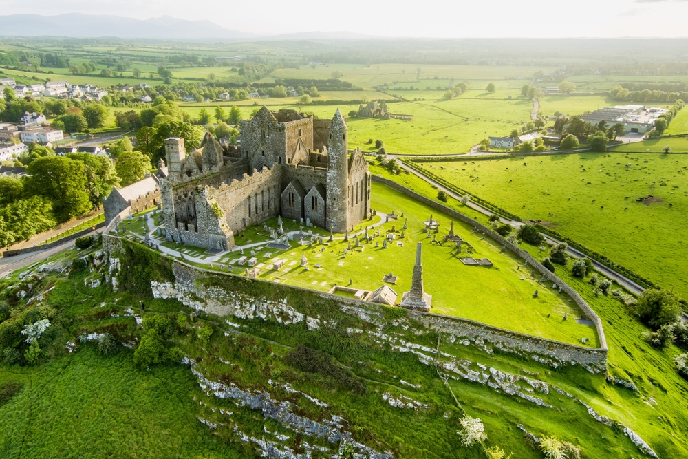 What Are The Top Tourist Attractions In Ireland? open.substack.com/pub/loveirelan…