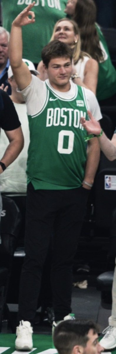 sidlake75's tweet photo. @celtics Drake maye season https://t.co/BwnhrqqxXk