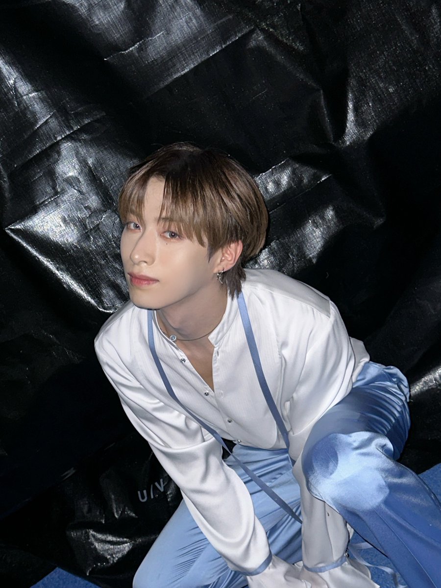 official_ONEUS's tweet photo. [#시온]
오늘 원어스 컴백한다 가보자 달님들!!🌏💜🌙 https://t.co/s5oDRdN9xy