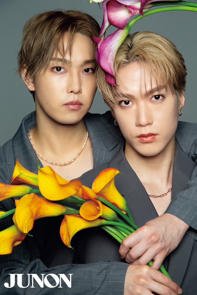 JUNON_jp's tweet photo. 5月22日発売 #JUNON 7月号の特集「花ざかりの男子たち」に登場の #藤原樹（#THERAMPAGE）さんと #堀夏喜（#FANTASTICS）さん💐

こんなに美しいふたりなのに、対談インタビューはのほほん癒やし系☺️
ギャップをご堪能ください🙏

#いつなつ

@therampagefext 
@fantastics_fext https://t.co/RML5B9QQBR