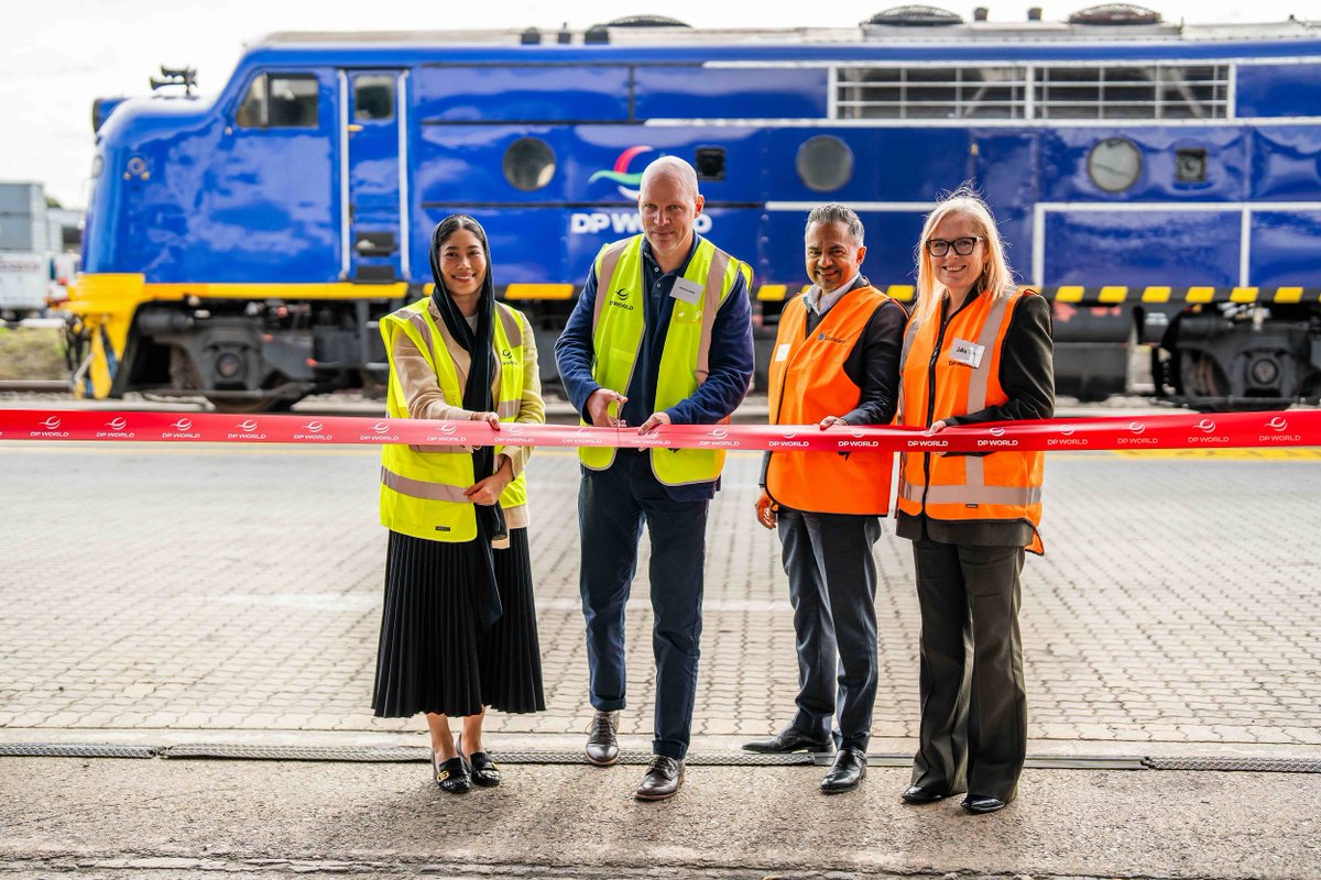 Stockland (@stockland) on Twitter photo It was great to join <a href="/DPWorldTour/">DP World Tour</a>, our tenant and partner at Yennora Intermodal Terminal, at the launch of their new rail service yesterday! 🚉
Learn more about Yennora → lnkd.in/ggXFX4Wj It was great to join <a href="/DPWorldTour/">DP World Tour</a>, our tenant and partner at Yennora Intermodal Terminal, at the launch of their new rail service yesterday! 🚉
Learn more about Yennora → lnkd.in/ggXFX4Wj
