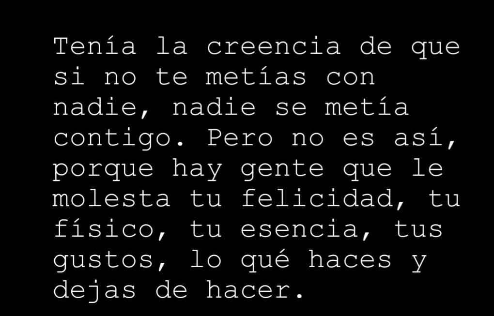 Si caray y me pone hasta la madre que opinen y ni son mis amigos, no me conocen, no saben de mi más lo que comparto de manera virtual y eso les da derecho a faltarme al respeto. Yo dejo pasar pero ya van muchas así que váyanse ALV y a Chaspymm hdspm 🤬🤬🤬 #sandymoon