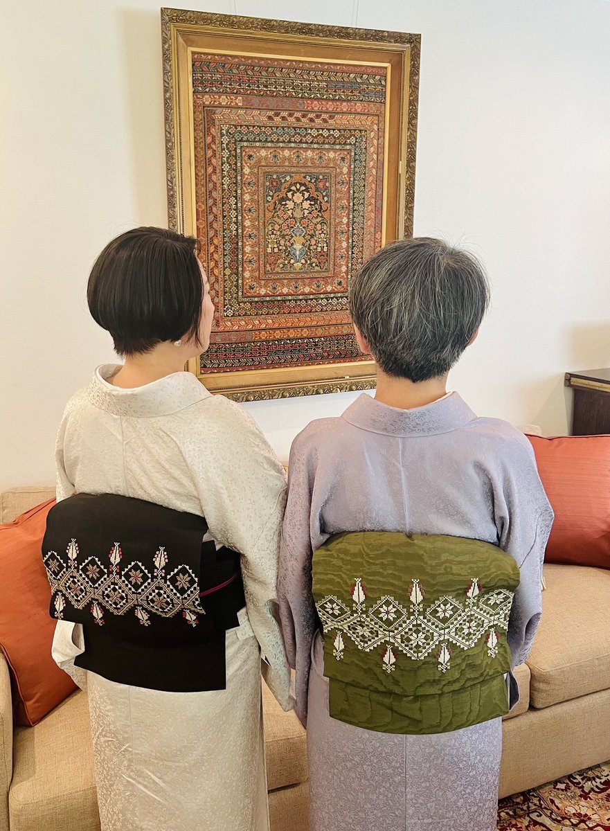 JAPAN SOLIDARITY with PALESTINE 🇵🇸👘🇯🇵

ビーズと糸杉文様のパレスチナ刺繍帯、色違い。

ladies with beads and cypress tree pattern palestinian  embroidery obi