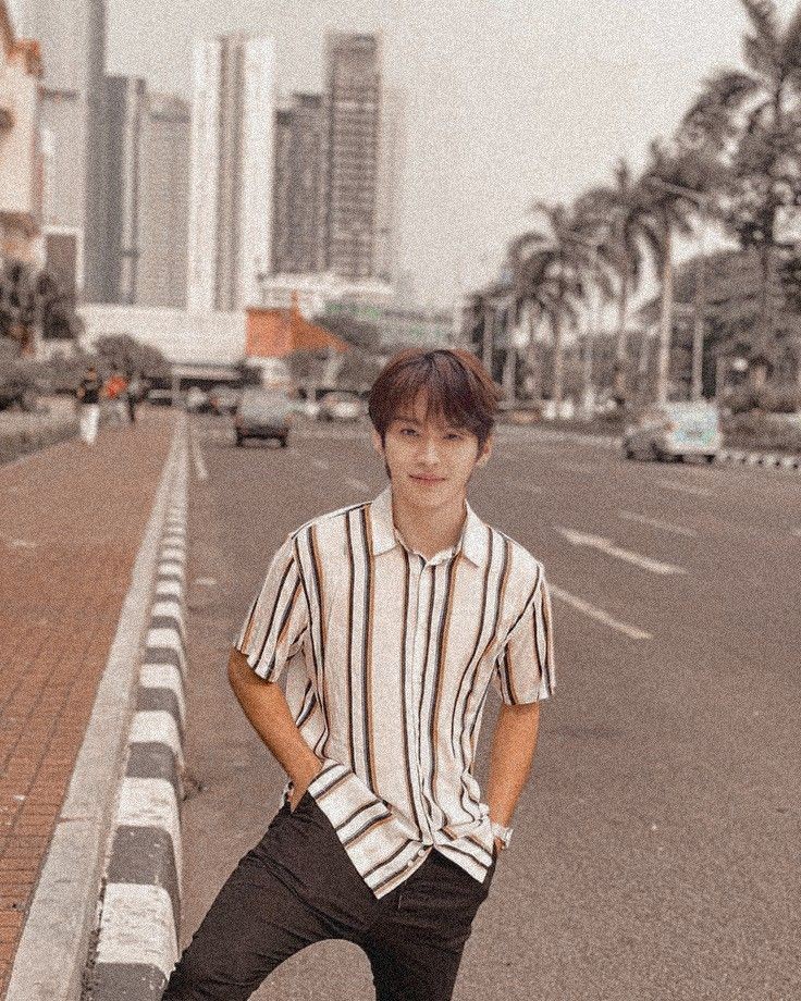 Lg nyari jajanan nih di pinggiran ada saran jajan apa?