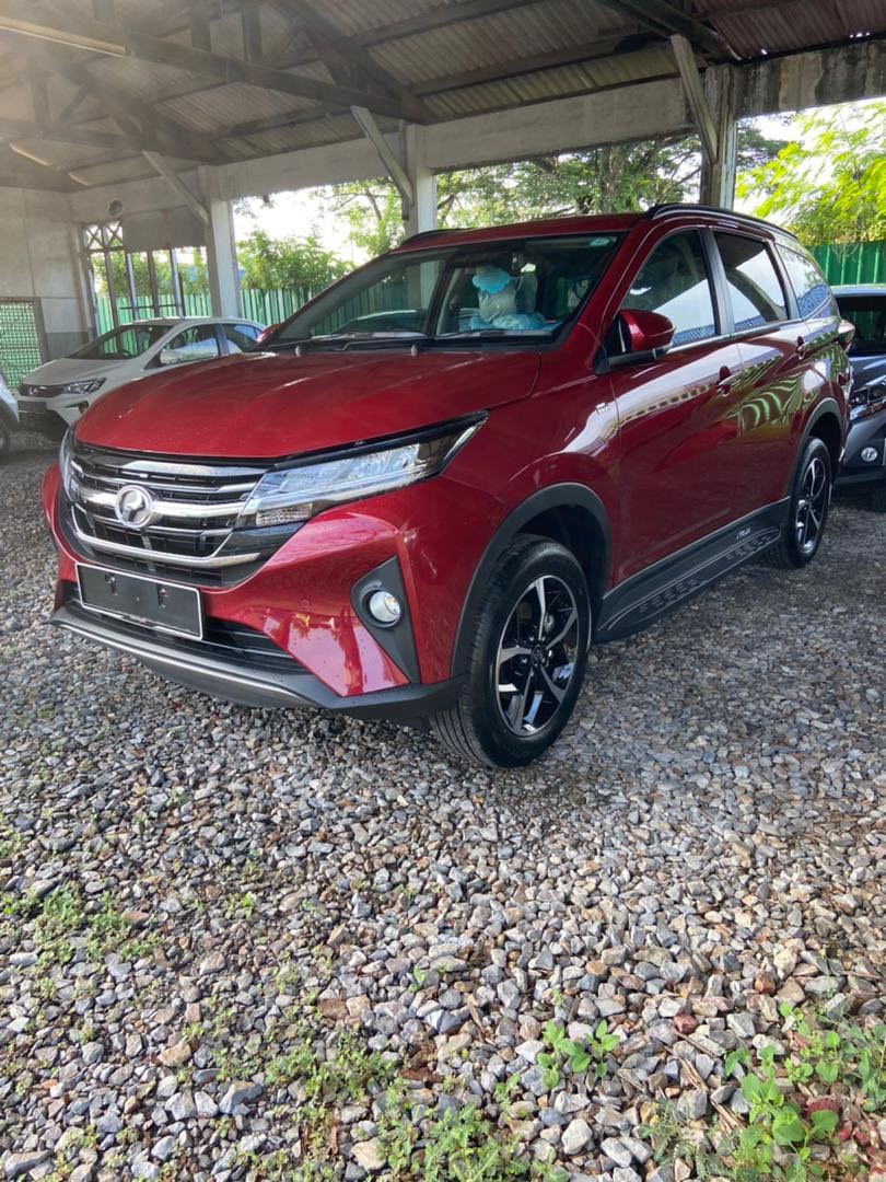 Starbuck213's tweet photo. PERODUA ARUZ

🔥 1ST SUV PERODUA CAR 

REBATE RM2000 ❗️

-5 YEAR WARRANTY OR 150,000km 
-A.S.A SYSTEM 2.0 
-BUILT IN TOLL READER 
-DRIVING VIDEO RECORDER 
-5 COLOUR 
-ABS WITH EBD
-6 AIRBAGS 
-EEV ENGINE
-ECO IDLE SYSTEM 
-PUSH START BUTTON WITH SMART ENTRY 
-7 SEATER https://t.co/CMbNVsZqW4