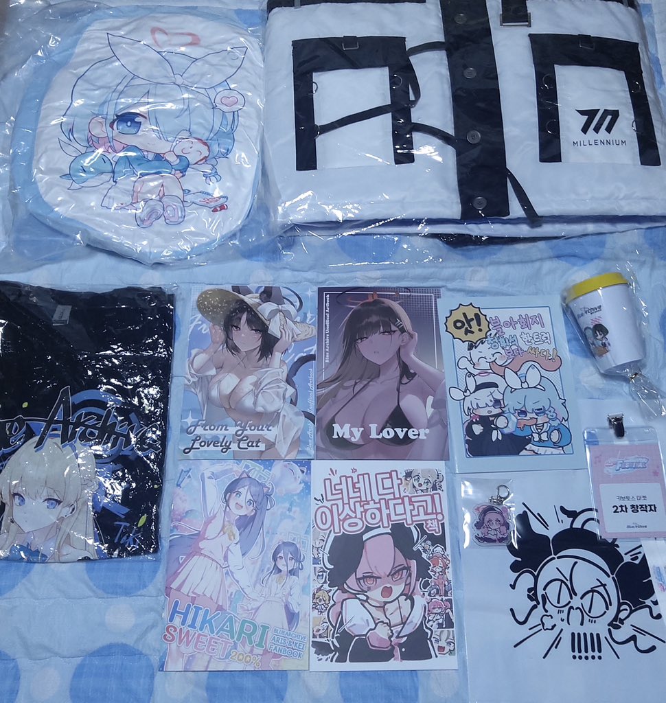 韓国楽しかった！日本に帰ります！😃😃

찾아와주신 선생님들 토,일 부스운영하신 선생님들 모두 고생하셨습니다!!

오셔서 선물도 주시고 사진찍어가주신 선생님들 모두 감사합니다~!!

이번 온리전에 참가하신 선생님들 모두 즐거운 이벤트가 되셨길 바랍니다!!😆😆