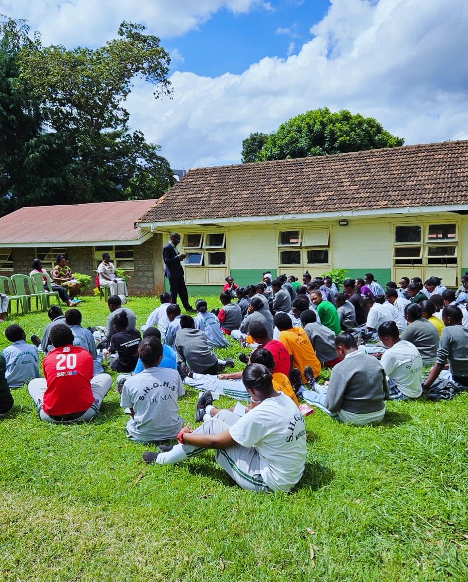 PastorKenAringo's tweet image. The true measure of Success is not a paycheck but Consistency! #MyGenerationMyMandate #FocusWeek #StudentsMinister4Life