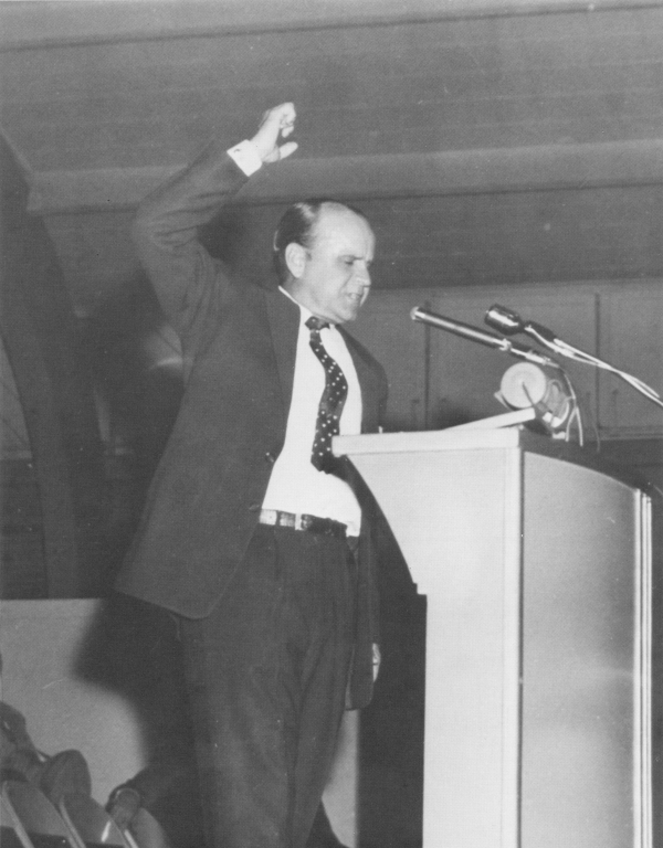 EcoleMinistere's tweet image. “Le #ministre a une place, son devoir, c’est de se tenir là et de #prêcher les richesses insondables de Christ, sans faire de compromis, s’il est appelé à être un prédicateur. Il n’usera d’aucun ménagement envers qui que ce soit, s’il est appelé à être un #prédicateur.”

59-0712