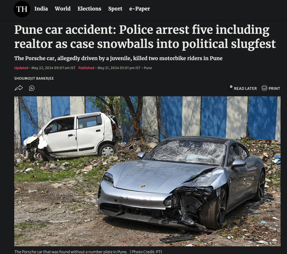 TheDeshBhakt's tweet photo. Make no mistake - NONE of this would have happened with you.
Pune Police is making these arrests only after a massive public outrage & politicians are putting pressure only because they see that this matters to people.
Without citizens raising our voice - we are destined to crushed like insects by massive illegal hoardings or expensive illegally driven cars.
