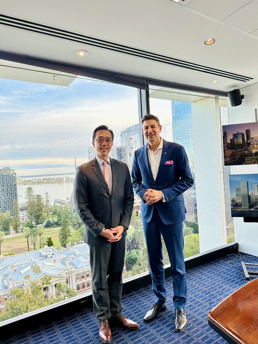 Ambassador Hsu had the pleasure of meeting Lord Mayor of Perth @BasilZempilas. They discussed the vibrant exchanges between Taiwan and Perth in trade, education, and tourism, and celebrated the 25 years of friendship between the two sister cities Taipei and Perth since 1999.