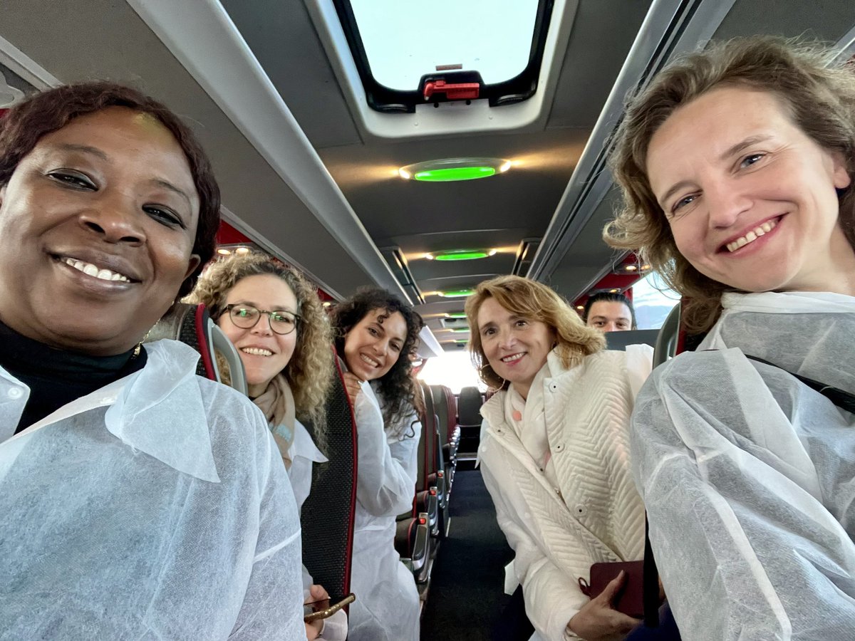 5h du mat visite de terrain avec les Hon. députés @G_GouffierCha et <a href="/celinecalvez/">Céline Calvez</a>  
 Au <a href="/marchederungis/">Marché de Rungis</a>  pour la remise au #PrésidentSEMMARIS Stephane Layani le rapport sur l’état de la population mondiale et saluer l’effort de parité de genre et #DSSR #SWOP24