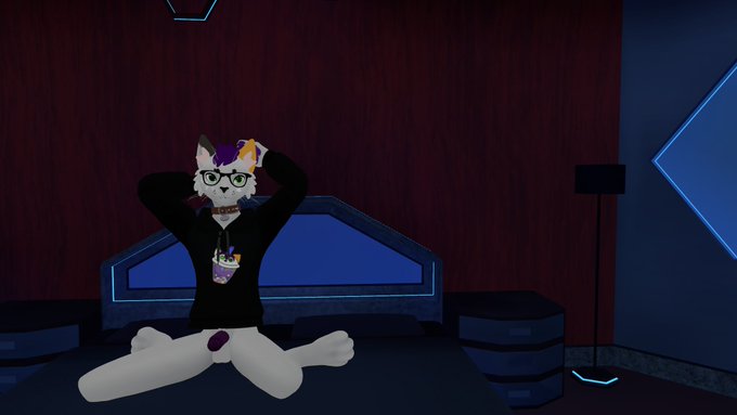 Been having some fun in vr taking pics, let me know if ya wanna see the rest ;)~ https://t.co/MdemVQ