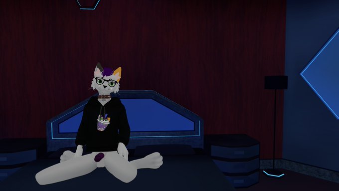 Been having some fun in vr taking pics, let me know if ya wanna see the rest ;)~ https://t.co/MdemVQ