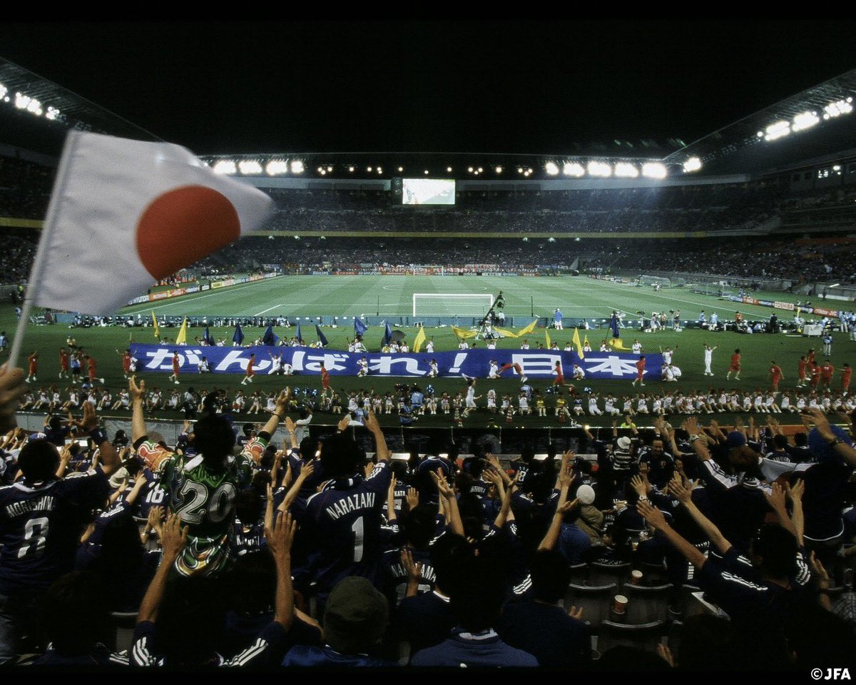 【ホットピ！HotTopic】

\\日本サッカーの新たな未来に向けて👀//
#宮本恒靖 JFA会長インタビュー🎙️

今回は、日本サッカー協会(JFA)の第15代会長に就任した宮本恒靖会長に、日本サッカーへの思いや抱負をテーマにお話を聞きました💬

記事はこちらから⏬
jfa.jp/news/00033950/

#jfa