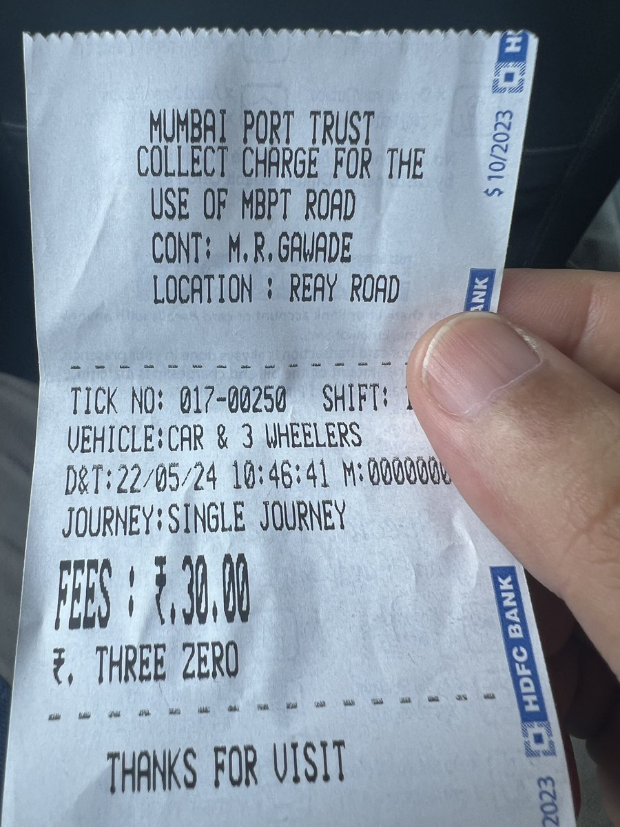 docps19's tweet image. Illegal toll collection #looting people #CMOmaharashtra #MTPHeretoHelp