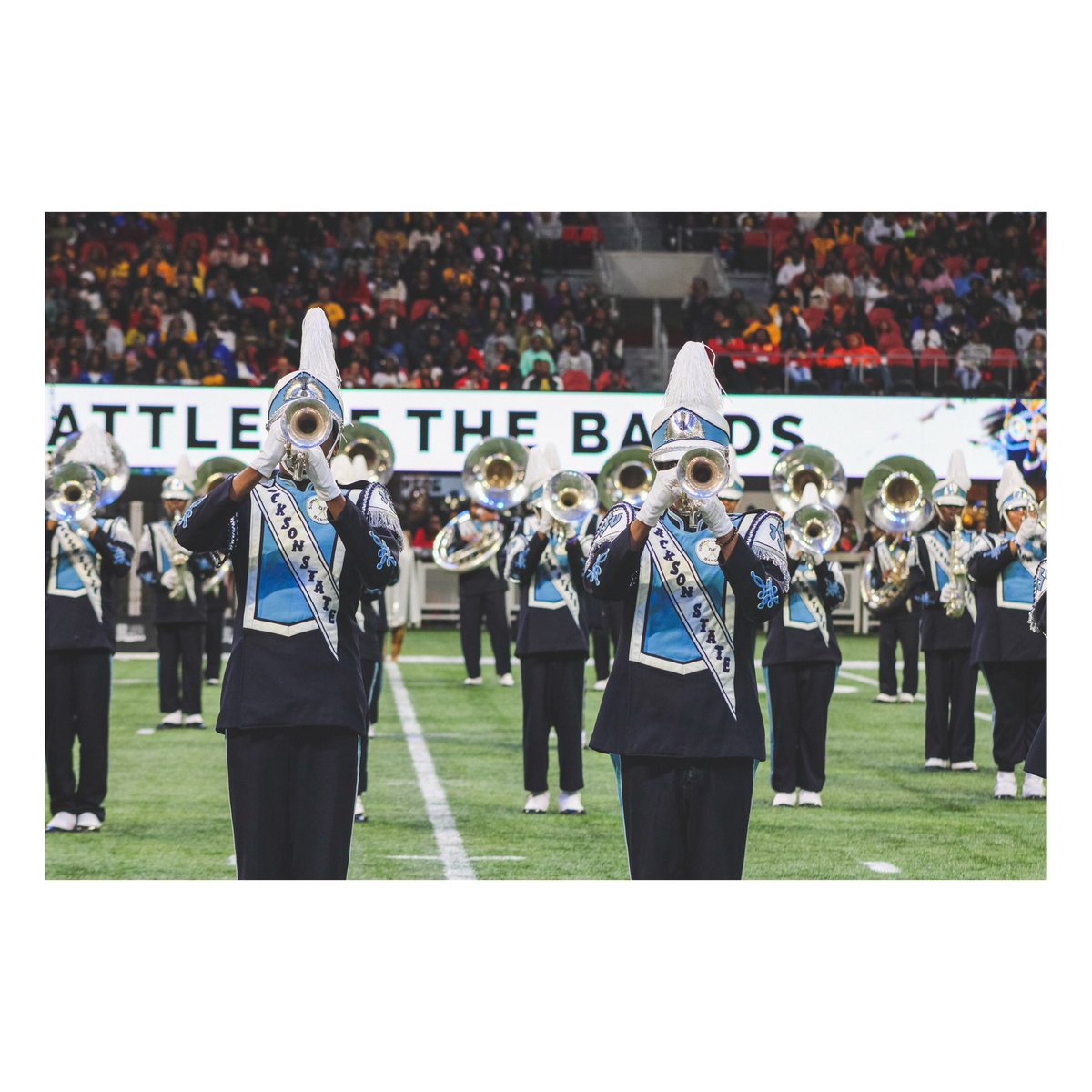 DJJr_Photos's tweet photo. 📌 THEE Sonic Boom of the South…. over the years with #DemetriusPhotography 🎺
#HBCUMarchingBands #JacksonState #SonicBoomOTS #SWAC #HBCU #THEEILOVE #swacbands #luvdaboom @SonicBoomOTS https://t.co/OtkEOP2vJ8