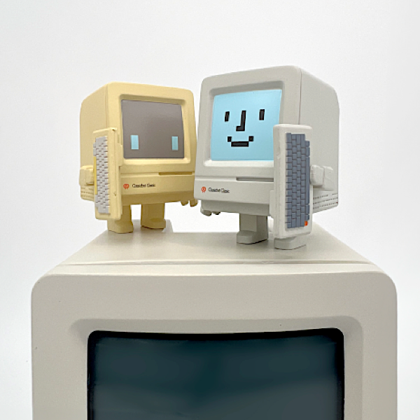 toysrevil's tweet photo. #TOYSREVILTOYNEWS: Available to order now on https://t.co/FR4IIbRsI7 is "#Classicbot Mini Yellowed" Edition, each US$30 (excluding shipping).

Featured on #TOYSREVIL: https://t.co/mvGyEPOCWZ

#designertoy
#toynews
#toysblog https://t.co/W7Kc0O2mnv